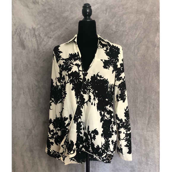 Truth NYC Tops - B/W floral blouse